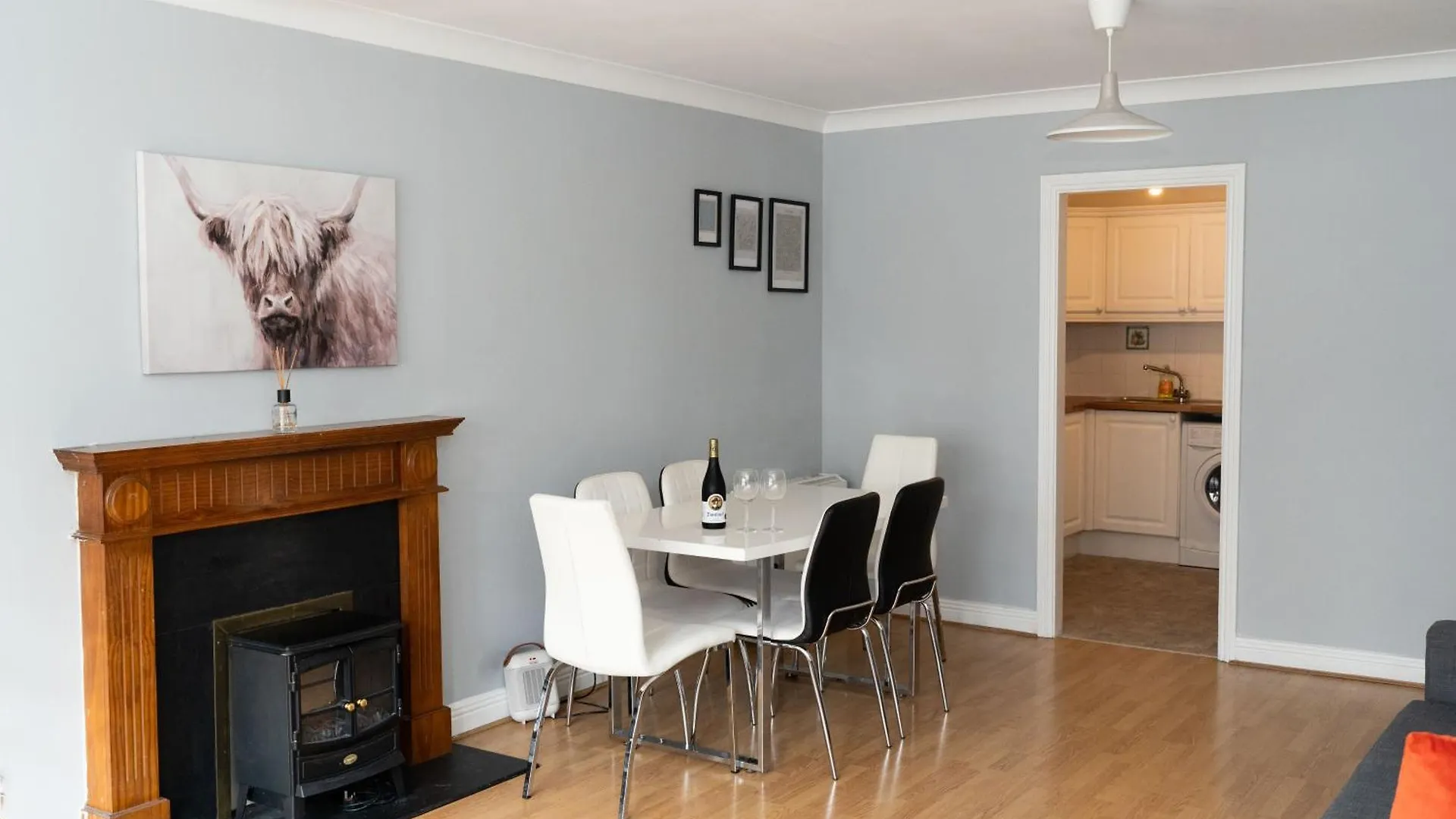 Spacious City Centre Apt - O'Connell Street Area Dublin 0*,  Ireland